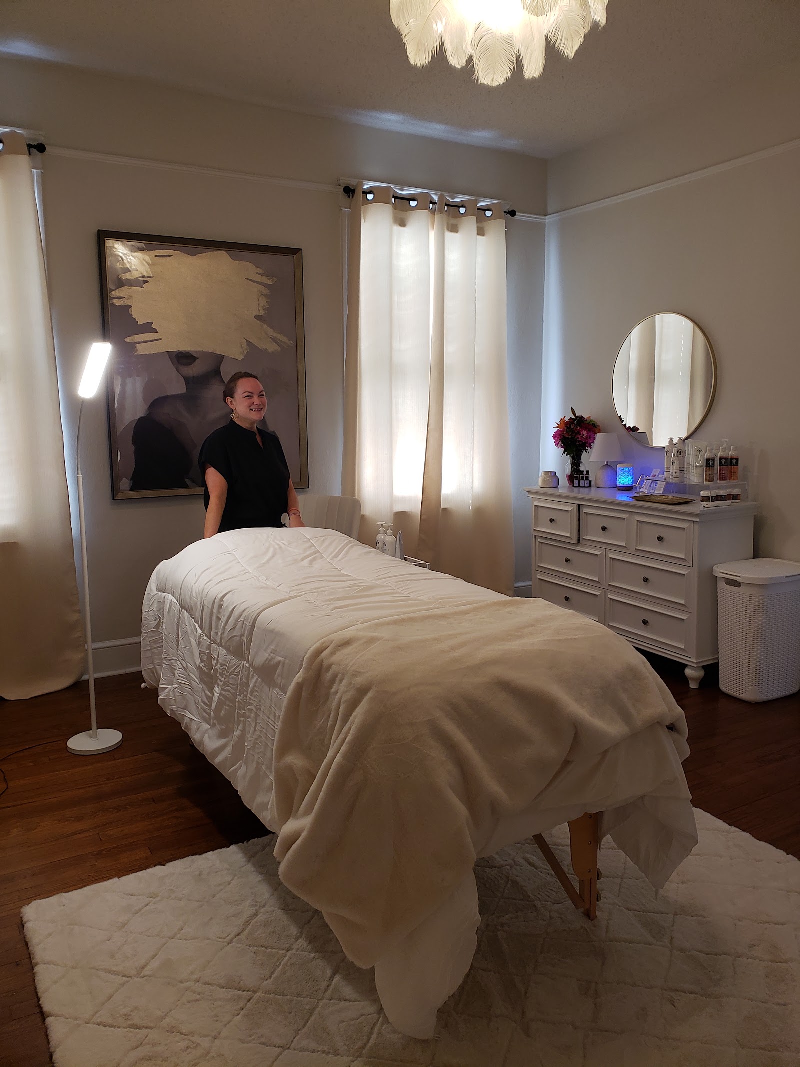R&R Luxe Medical Spa nail photo 1